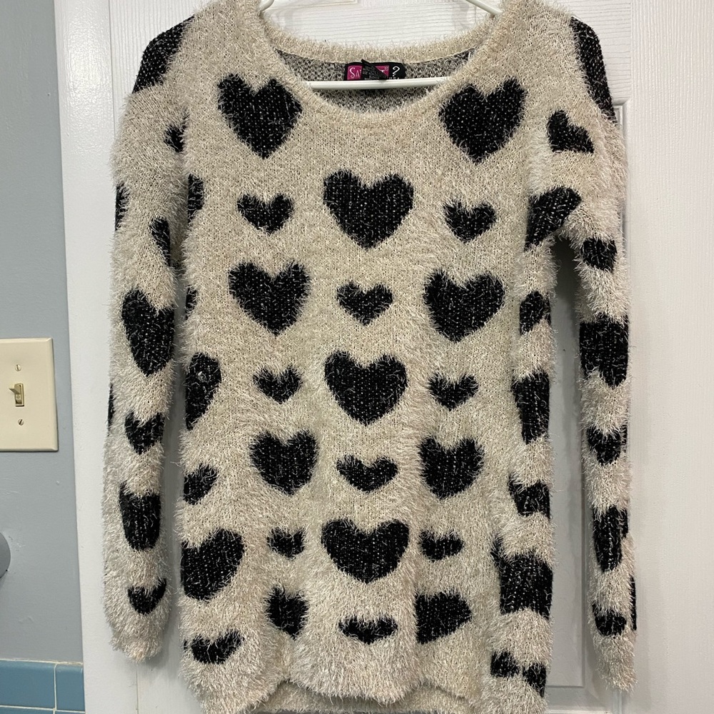Shaggy heart sweater